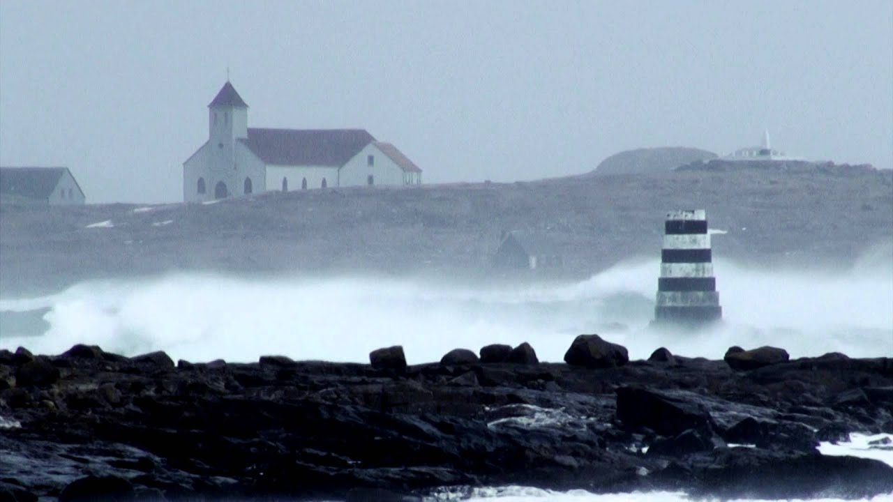 Saint-Pierre et Miquelon : Tempête du 3 février 2015 - YouTube