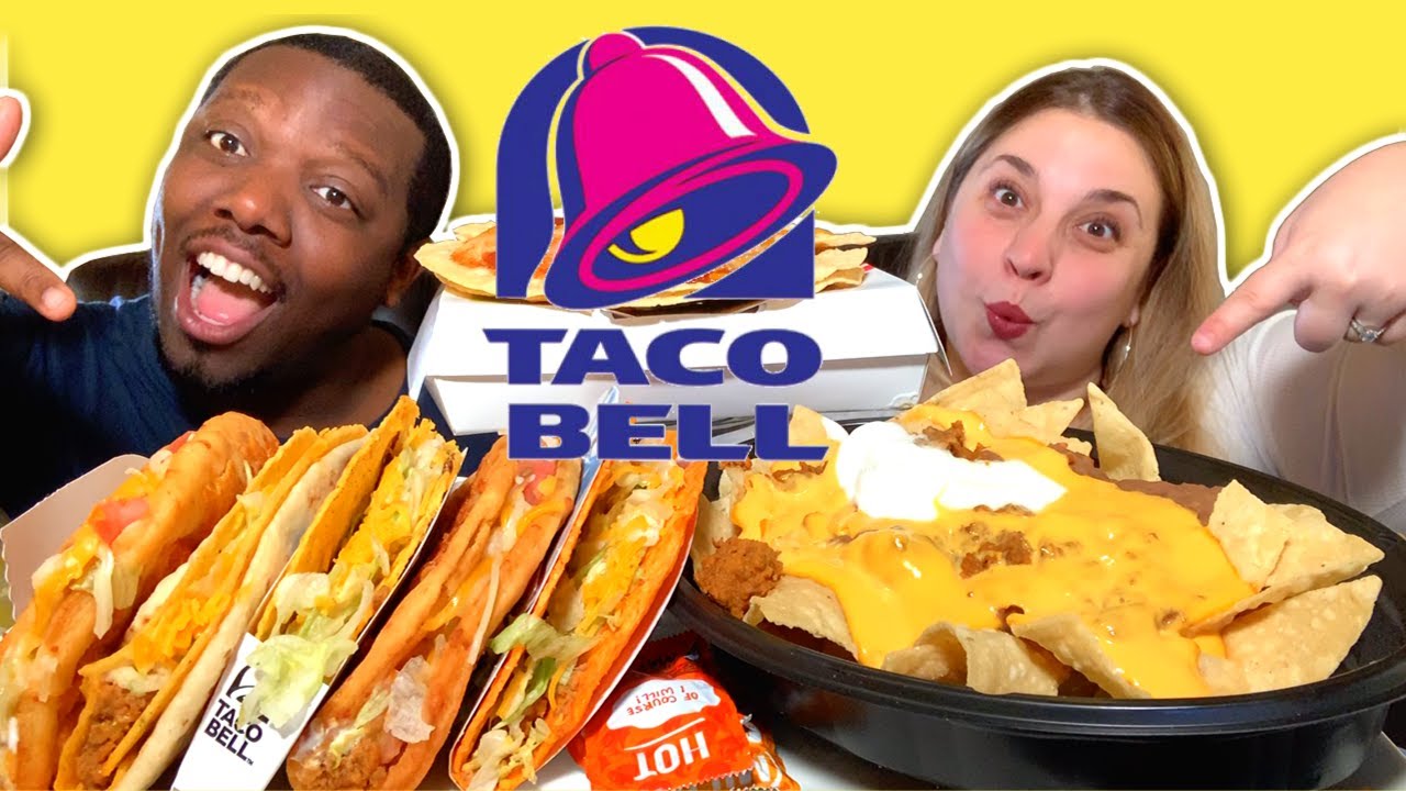 Taco Bell Mukbang + Toasted Cheddar Chalupa [FOOD REVIEW]