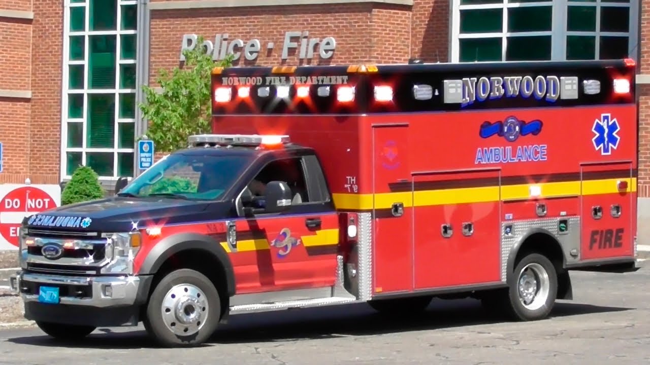 Norwood, MA Fire Department Ambulance 3 Responding YouTube
