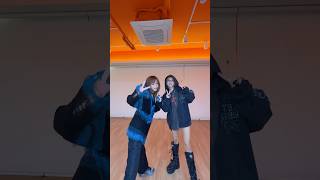 #Crow 🐦‍⬛ w/ #최예나 #YENA @YENA_OFFICIAL