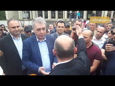 მერობის დამოუკიდებელი კანდიდატი სერგეენკოს: თქვენზე უკეთესი მინისტრები მინახავს