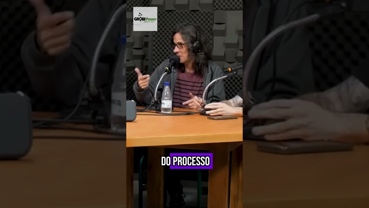 A PRIMEIRA FLOR QUE EU FUMEI FOI A MINHA!! 🌿🎙 Papo completo lá na UmDois Testando!