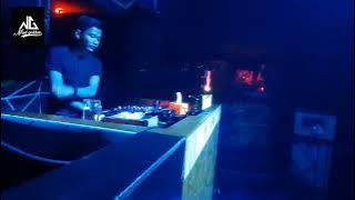 DJ Novi golden Mr brown club Padang