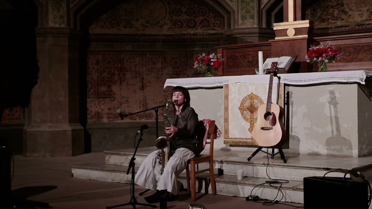 Zoh Amba at Digital in Berlin's Kiezsalon opening | 04.05.2024