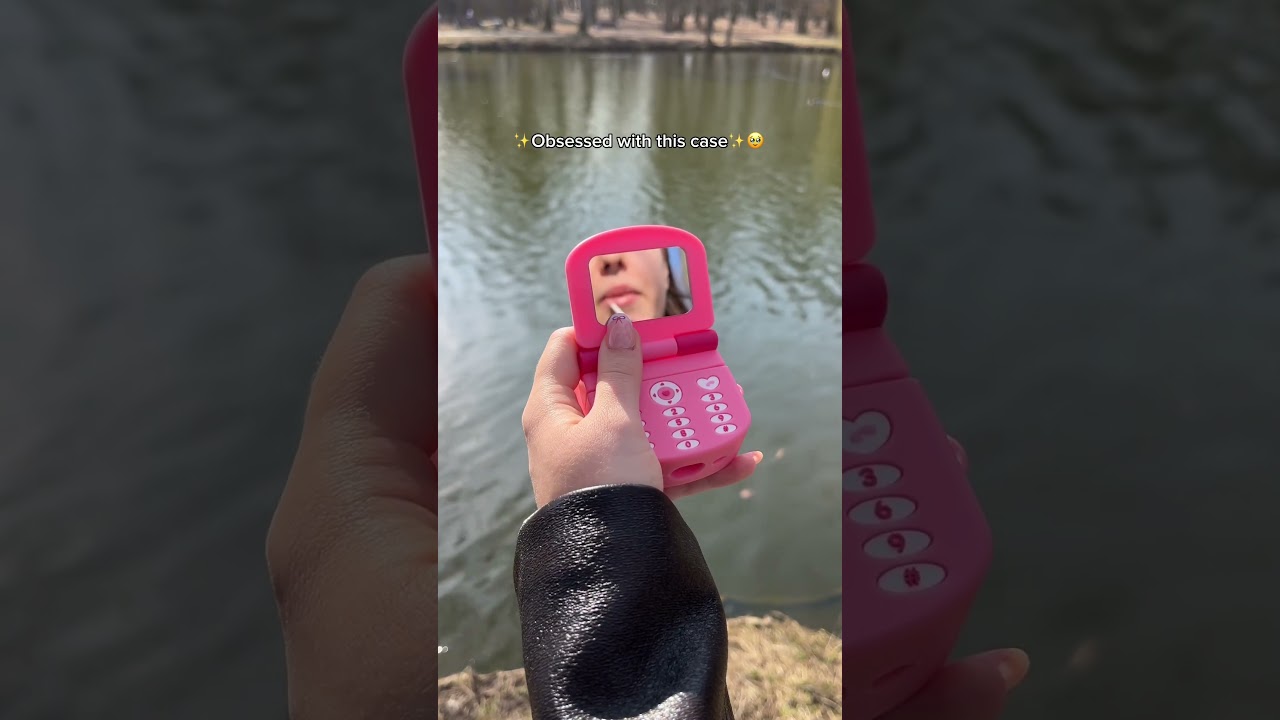LOVE this hello kitty case SOO MUCH! 😍😭 