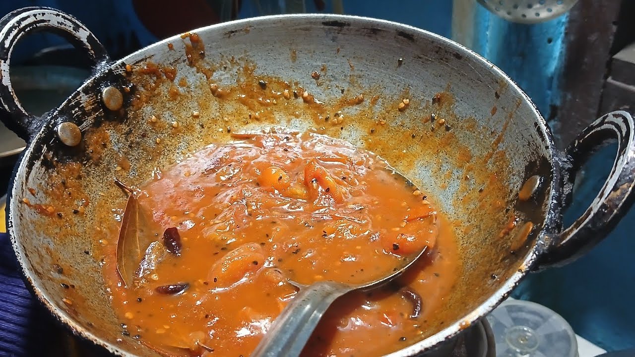 Tamatar k chutney ek dum swadish aur maajedaar recipe ek baar khaane se baar baar khane maan karega