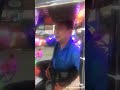 ياباني يغني تعال يبن الحلال