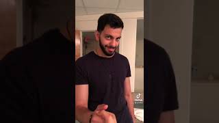 Thumb War but different