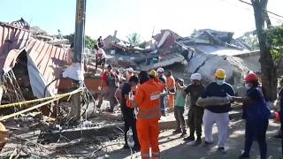 After Columbia earthquake 4,000 people are still missing 2 days after the quake
After Columbia earthquake 4,000 people are still missing 2 days after the quake After Columbia earthquake 4,000 people are still missing 2 days after the quake