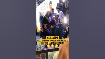 Emak Emak Histeris Lihat Gus Azmi Gandeng Tangan Ning Khansa #shorts