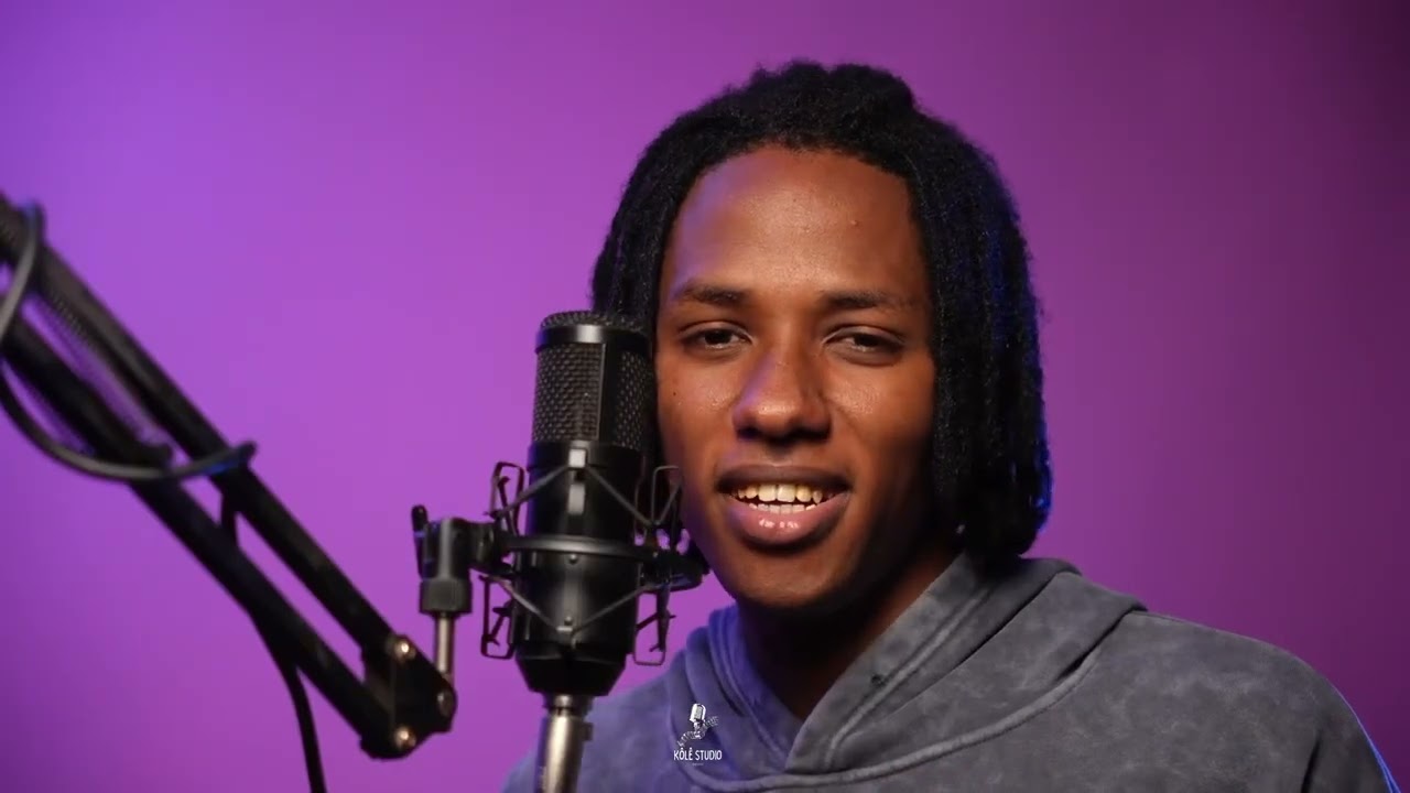 Karim Bah chante  « Allah Ka Kai » ce que Dieu à Fait 