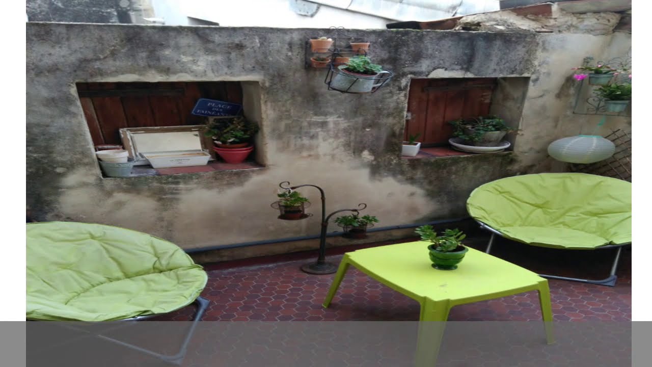 Character house for sale in Tarascon Provence by owner France Real