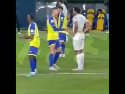 Видео: Не пожал руку Роналду#футбол #роналду