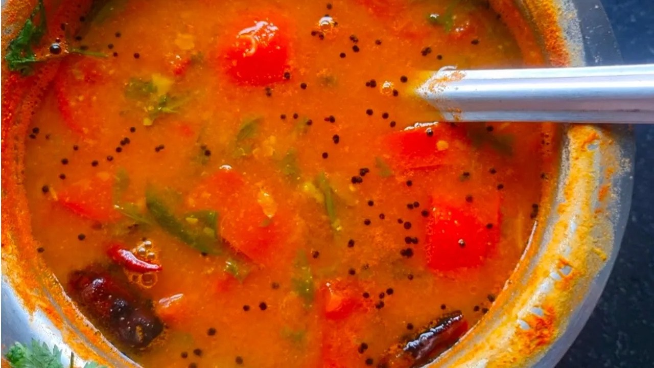 ರುಚಿಯಾದ ದಿಢೀರ್ ಸಾರು ಎಲ್ಲಕ್ಕೂ ಹೊಂದುತ್ತೆ ಮಾಡೋದು ಬೇಡ 