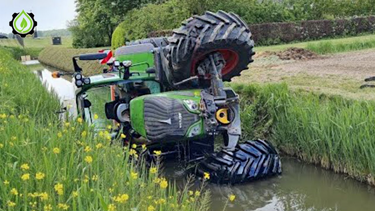 Dangerous Idiots Tractor Fails | Extreme Heavy Equipment Idiots at Work ...