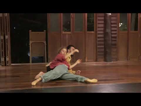 Contact Improvisation: Sasha Dodo and Dolores Dewhurst-Marks in states of improvisation performance