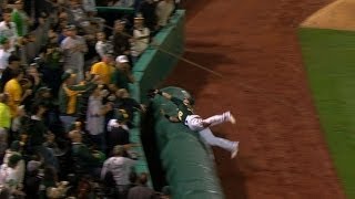 Donaldson doesn't fear the tarp when making catches