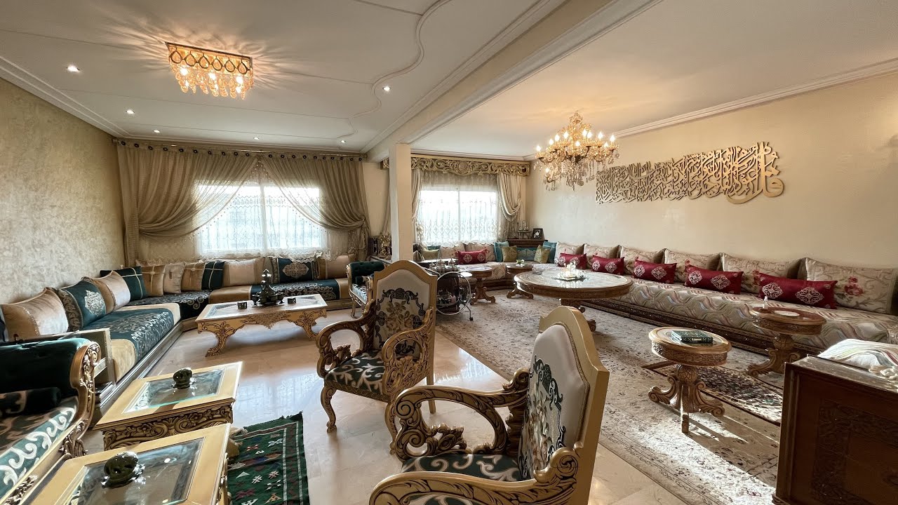 شقة بمواصفات نادرة ب 4 غرف نوم كبار موقع ممتاز وإطلالة على الشارع الكبير طريق صفرو فاس