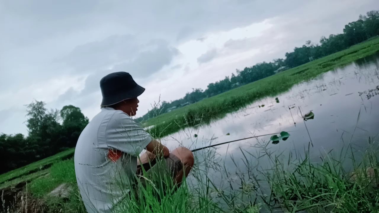 Hình ảnh đẹp của chàng trai đi câu cá - YouTube