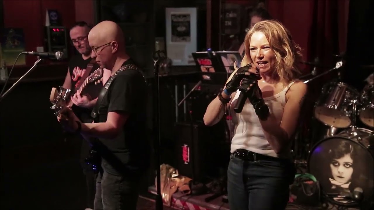 Karen & The Managers at Phoenix Bar and Grill: Burning Down the House (Talking Heads cover song)