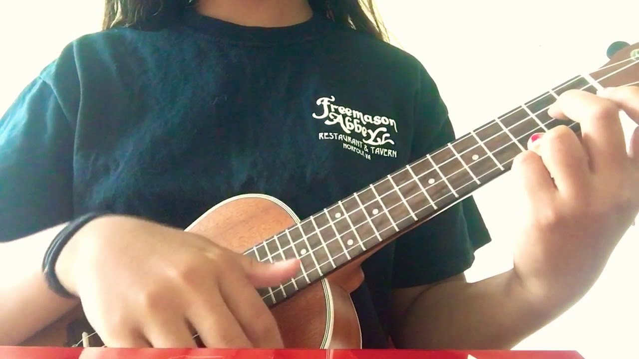 sunflower Sierra Burgess is a Loser(ukulele cover) YouTube