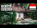 We stayed in a 120 year old villa in the Gili Islands