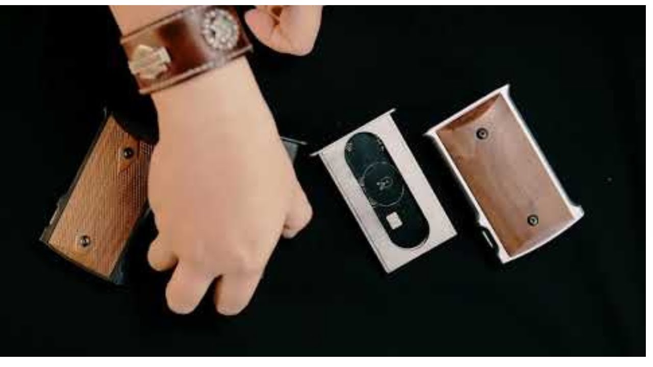 M1911-h VideoM1911-h, the World's First Reloading Card Holder | Indiegogo -  YouTube