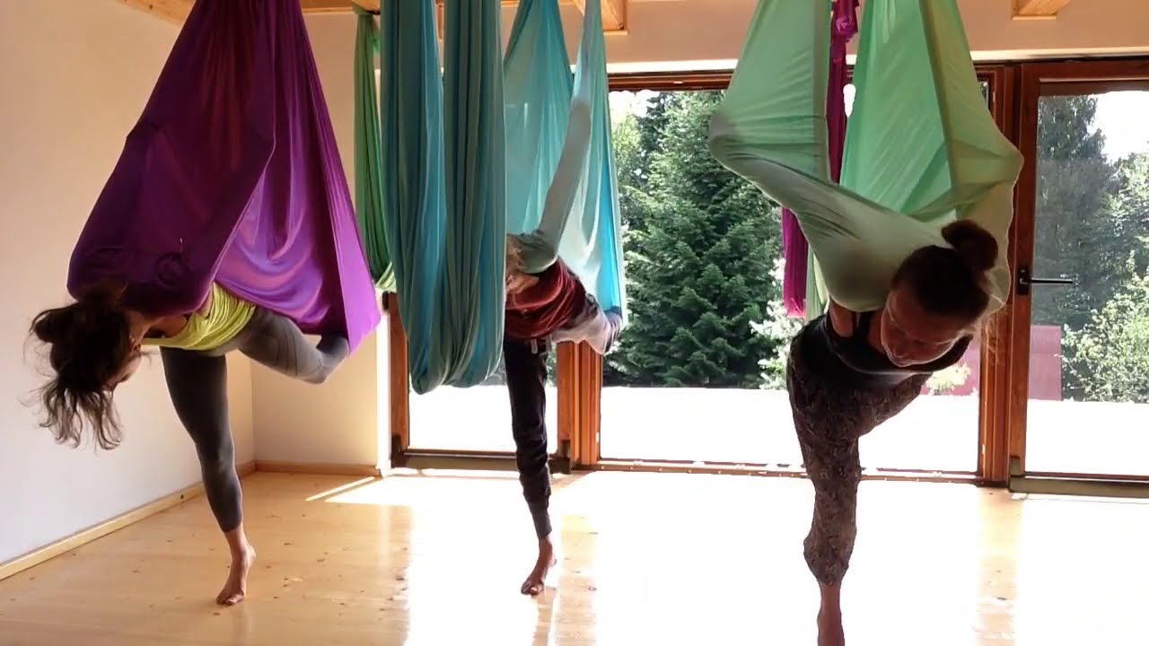Aerial Yoga Teacher Training exam (student on zoom)