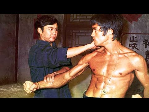 Bruce Lee İNANILMAZ Hızı ve Gücü Kameraya Yakalandı. Gerçek Süper Kahraman Olduğunu Kanıtladı.