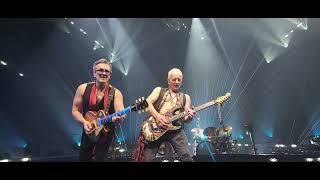 Download Lagu Def Leppard - Hysteria, live in Las Vegas, opening night on February 3, 2026. MP3