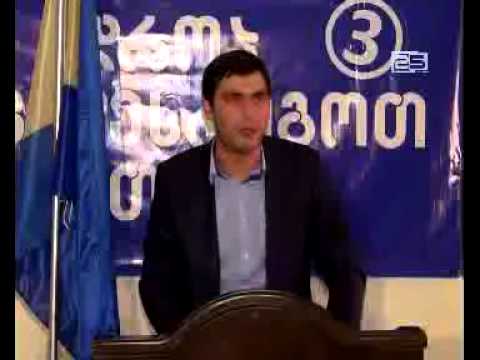 ვარდების სკვერში პოლიტიკური პარტიებისთვის გამოყოფილი სტენდები აიღეს