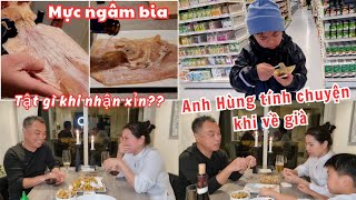 Đi siêu thị mua rau ăn bún riêu, anh Hùng tâm sự khi về già ở Na Uy và Việt Nam có gì khác nhau