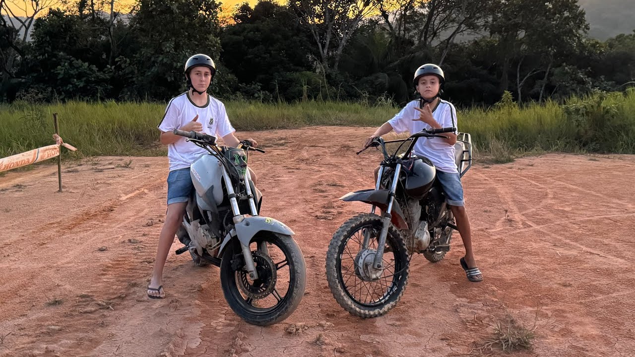 ENSINEI O MINI INSCRITO A ANDAR DE CG E O BRIAN DE CB DE MANOBRAS.