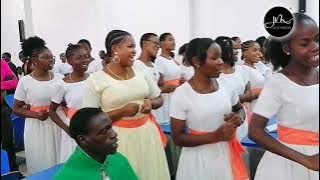 SASA WAKATI UMEFIKA WA KUTOA SADAKA - KWAYA YA VIJANA TMCS DUCE