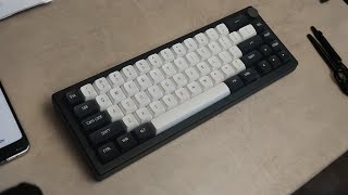 GMK67 Black | Outemu Cream Yellow (Silent)