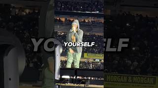Obama Introduces Eminem to the Live Stage 😱🔥
