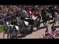 Windsor : la calèche de Harry et Meghan sur le Long Walk