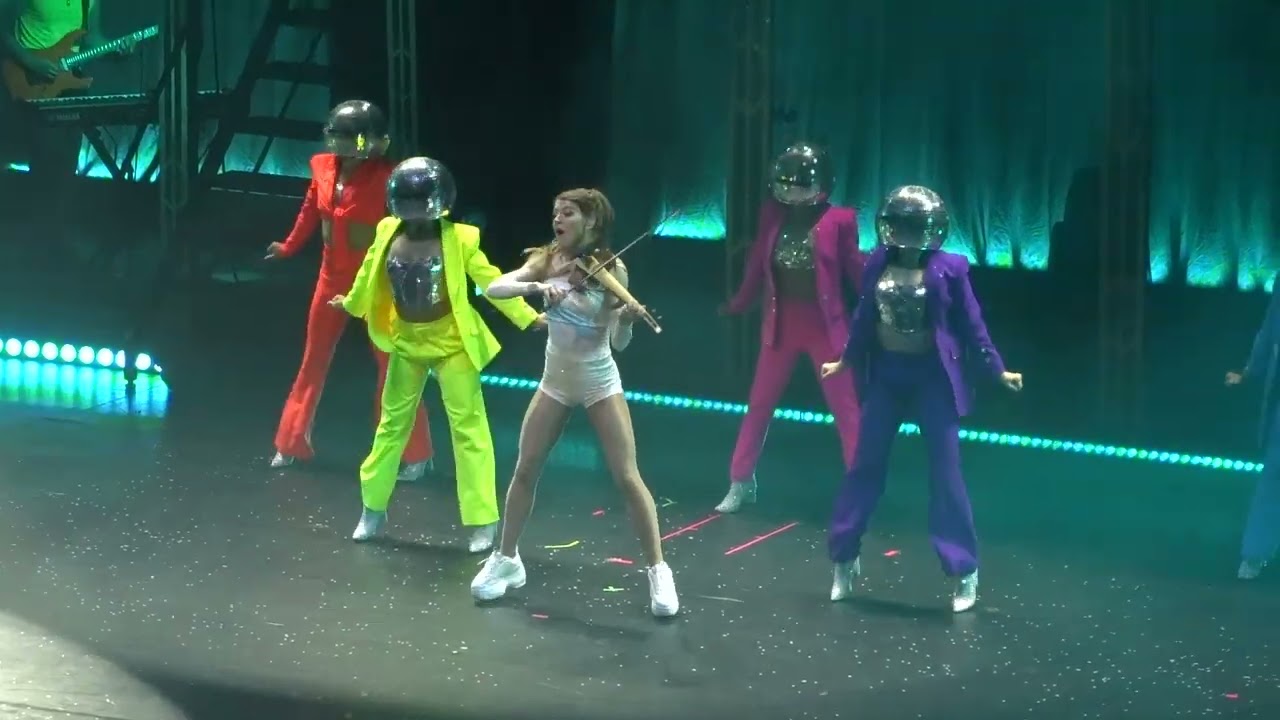 2024 08 02 Lindsey Stirling - Les Fées