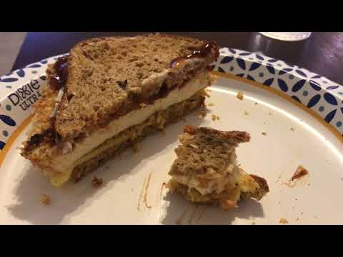 Vlog | Homemade Spicy Baked Tofu Sandwich