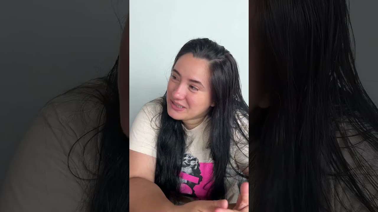 Ela ficou com ciumes porque a f1lha arrumou namorado