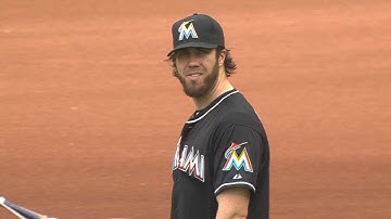 MIA@CIN: Haren fans six, allows two runs in 6 1/3