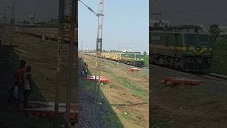 16224 RDP - SMVT EXP X 07194 QLN - HYB Spl Exp at Ongole Ongole #industrialcanteen #unichem