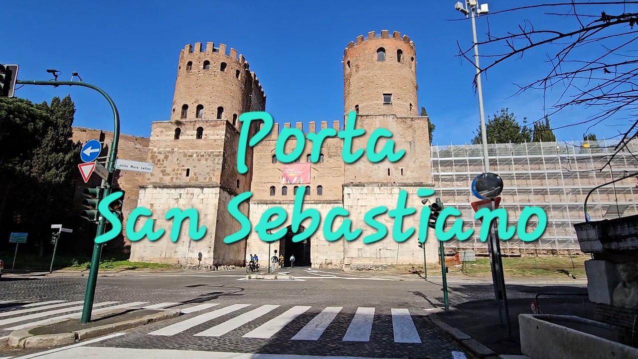 Gli interni di Porta San Sebastiano - l'antica Porta Appia.
