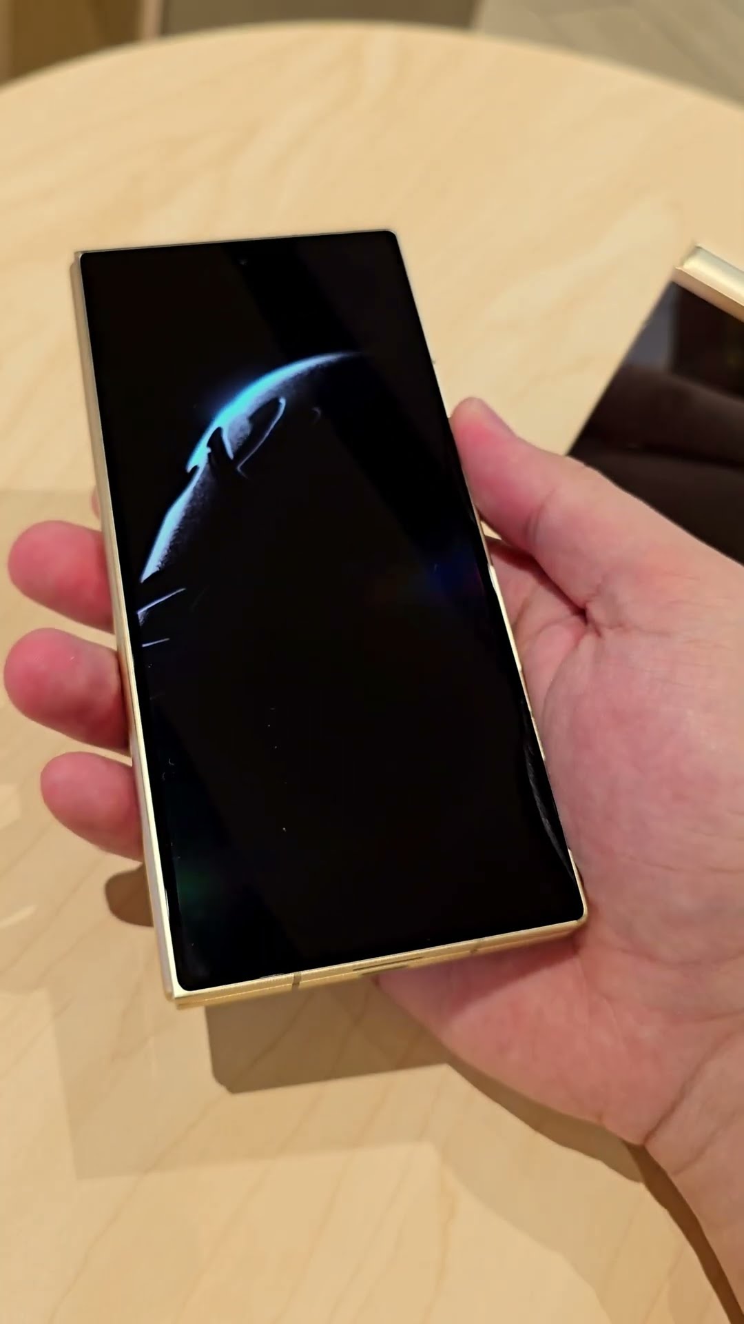 In a few seconds, I feel the extraordinary significance #Samsung #Folding screen#digitaltechnology