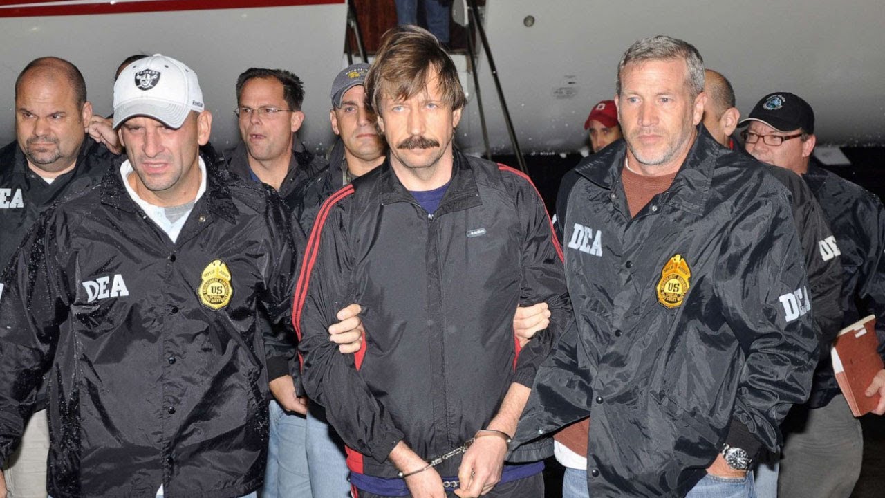 How the Worlds Deadliest Gun Dealer Outsmarted Everyone