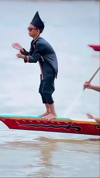 🚤 This Boat Boy from Indonesia is Winning the Internet | Indonesia viral boy #boatboy