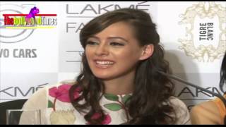 Hezal Keech At Lakme Fashion Week Resimi