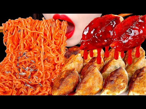 ASMR SPICY FRIED DUMPLINGS MANDU, SPICY COLD NOODLES 불닭소스 군만두 비빔면 먹방 MUKBANG SOUNDS 咀嚼音 | ZOEY ASMR