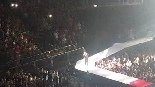 Olly Murrs is 'King of the Jungle' LIVE at the O2