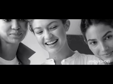 Video: Gigi Hadid Kails Jaunajā Stuart Weitzaman Kampaņā
